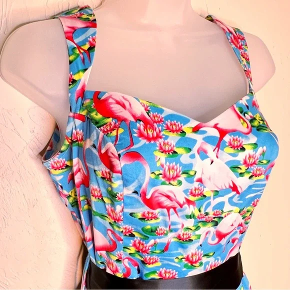 Flamingo Blue Pink Tropical Print Vintage Style Fit and Flare Dress Size 6 - Picture 9 of 10